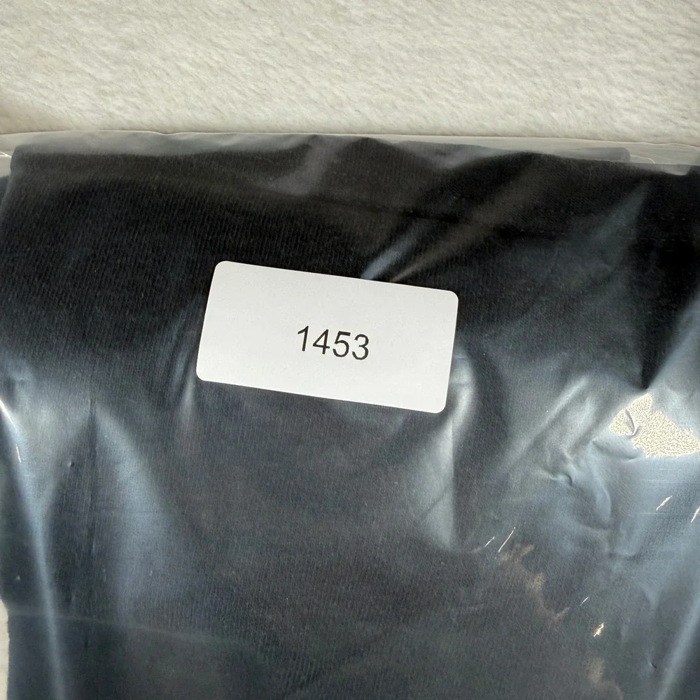 Champion Authentic Athletic Apparel Black Gold Script Logo T Shirt Mens Large‎ - Picture 7 of 7